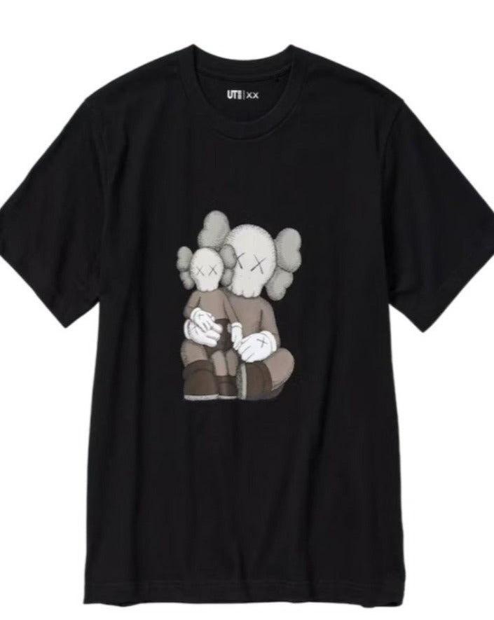 KAWS x UNIQLO Short Sleeve Graphic T-shirt Black